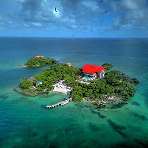Pao Pao Hotel & Beach Club